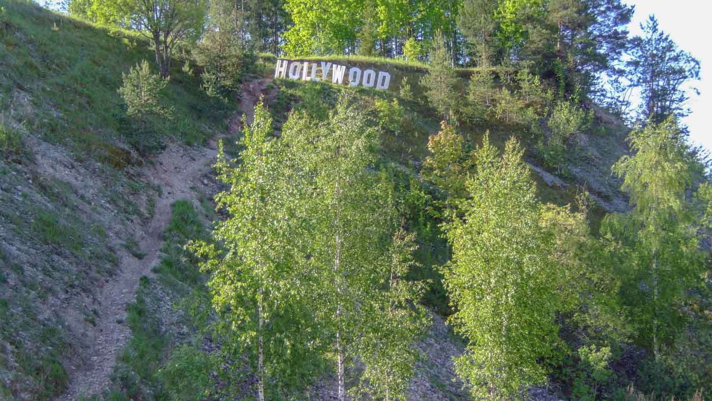Hollywood Hill copy;Peter van de Braak