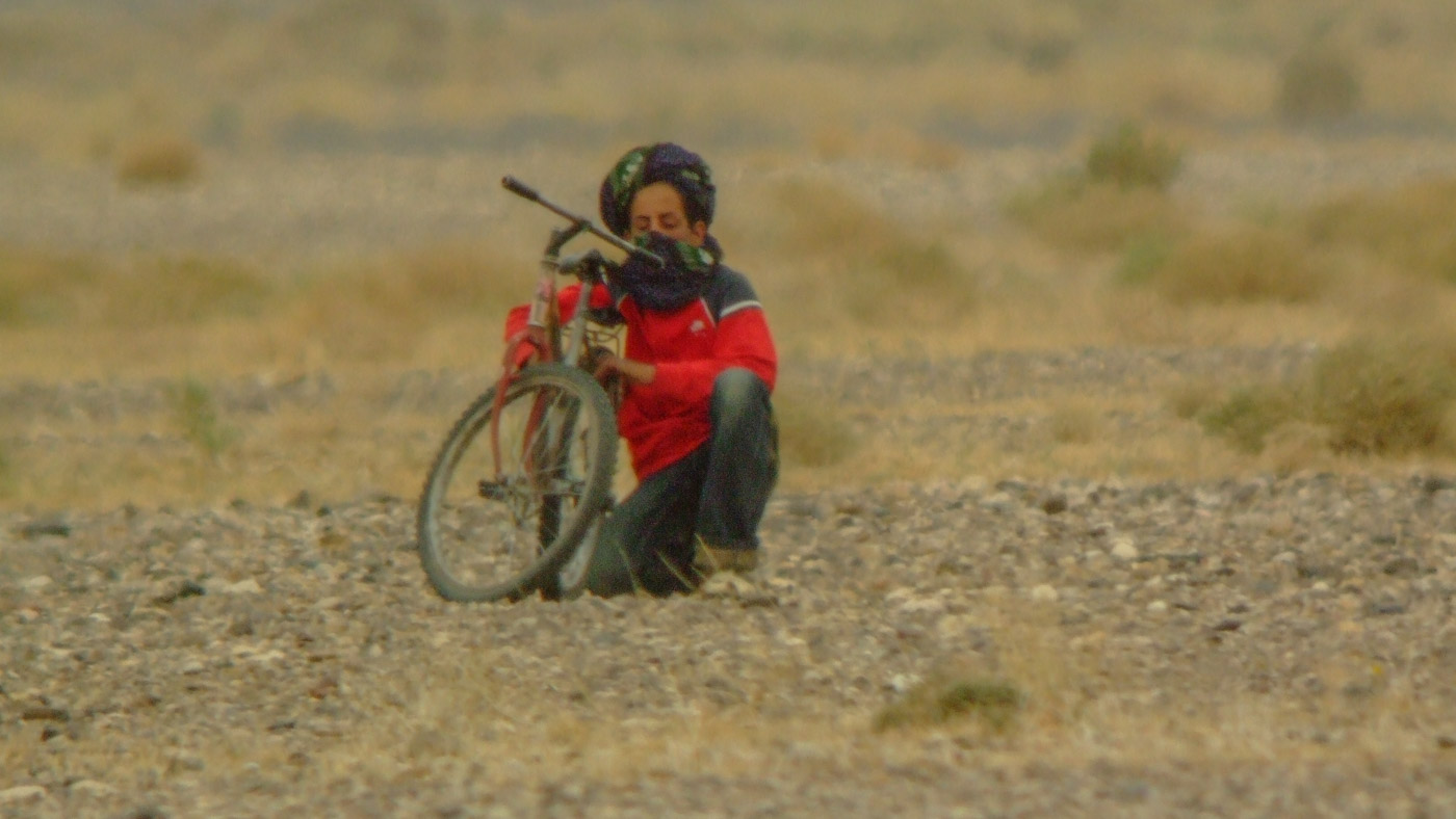 jongen met rode fiets ©Vogelwacht Uden